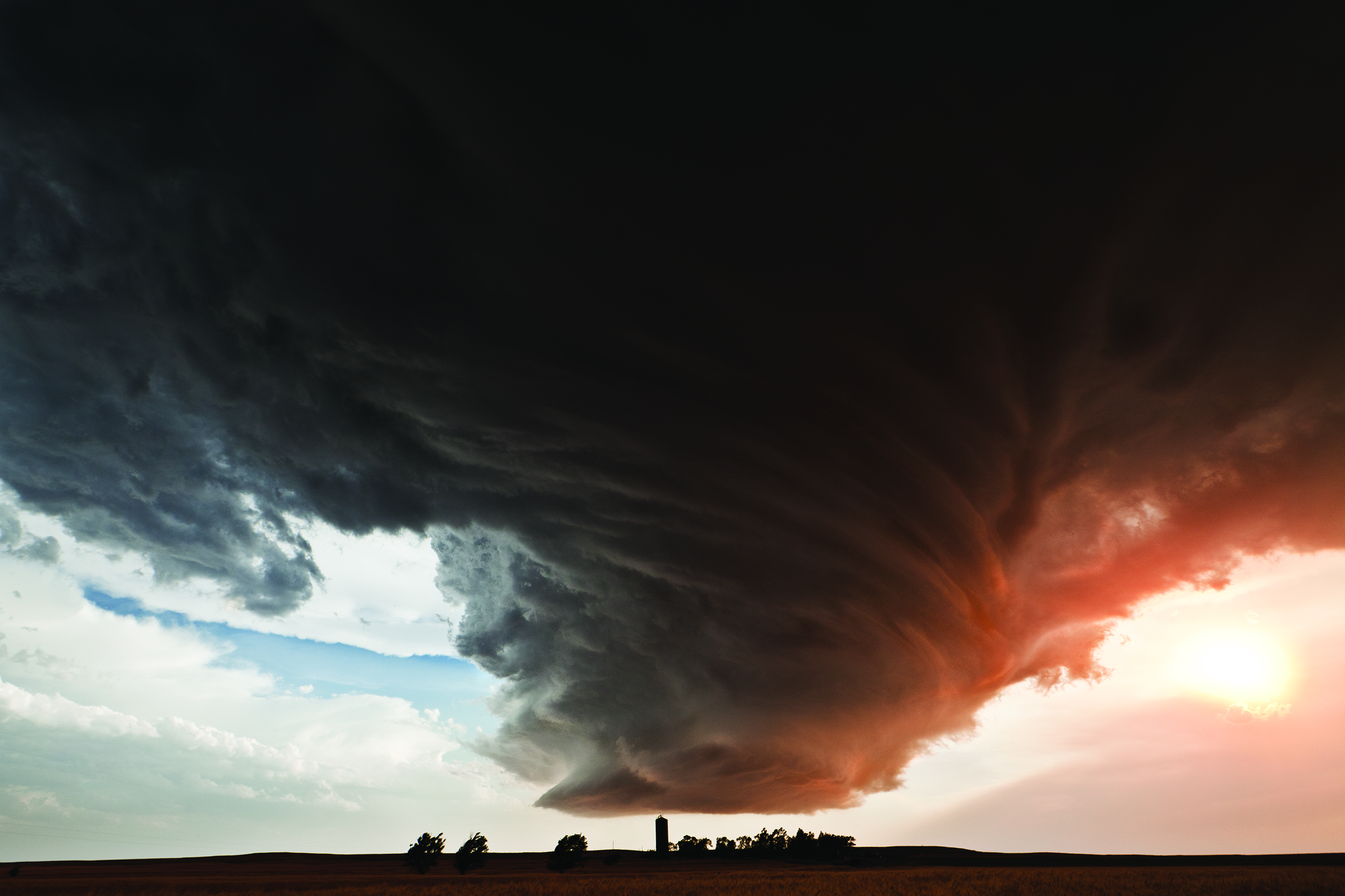 Foto-1_As-tempestades-que-Camille-persegue-são-as-que-formam-as-supercélulas-nuvens-como-nesta-da-foto.jpg